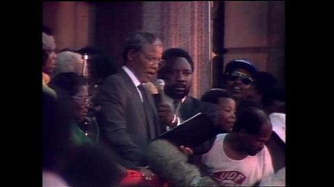 Former South African president Nelson Mandela passes away